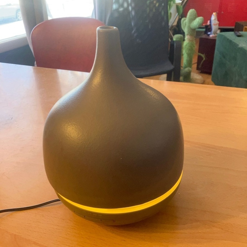 Saje Aroma Om Deluxe Ultrasonic Diffuser Brown Ceramic Aromatherapy Wellness